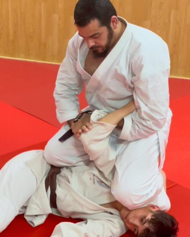 10 A 1130 HS